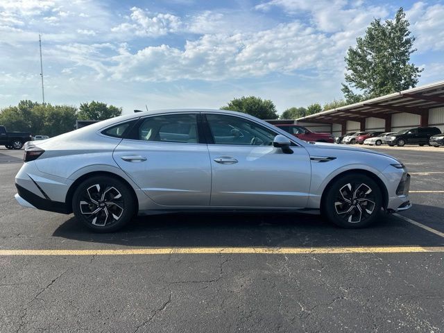 Used 2024 Hyundai Sonata SEL FWD image 7
