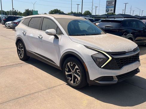 Used 2023 Kia Sportage EX FWD image 1