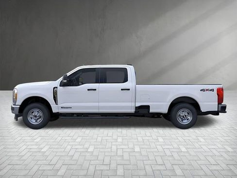 New 2026 Ford F350 XL w/ XL Chrome Package image 4