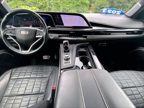Used 2023 Cadillac Escalade V AWD/4WD image 16