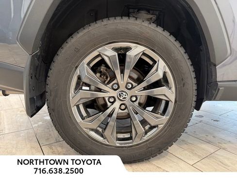 Used 2024 Toyota RAV4 Limited w/ Advanced Technology Package AWD/4WD image 8