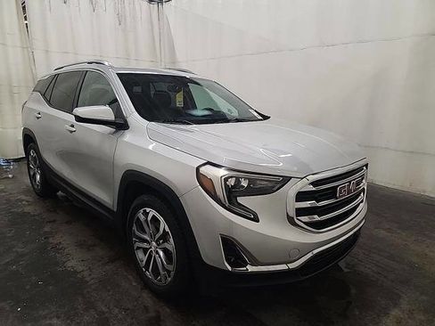 Used 2019 GMC Terrain SLT image 2