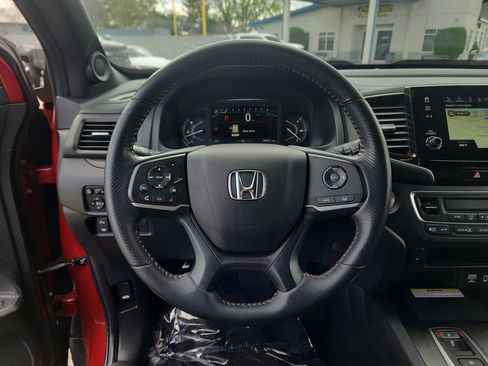 Used 2022 Honda Passport TrailSport image 16