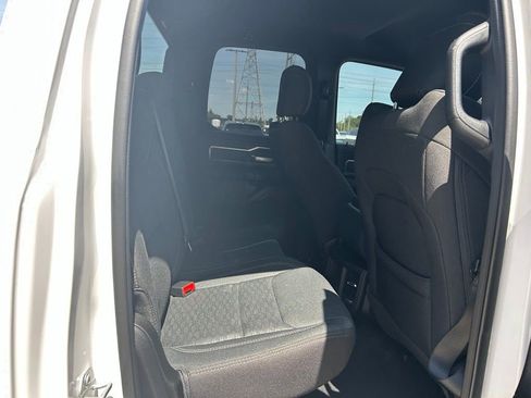 Used 2025 RAM 1500 Big Horn RWD image 34