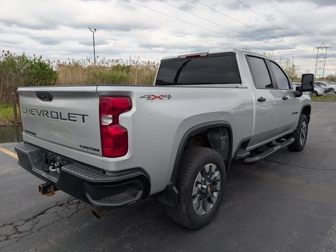 Used 2023 Chevrolet Silverado 2500 Custom w/ Gooseneck/5TH Wheel Package AWD/4WD image 8