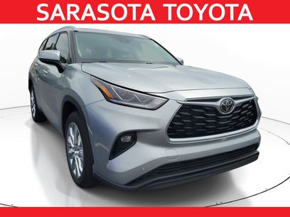 Used 2022 Toyota Highlander Limited
