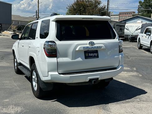 Used 2020 Toyota 4Runner SR5 AWD/4WD image 8