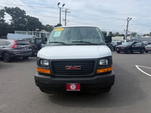 Used 2017 GMC Savana 3500 RWD image 4