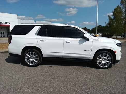 Used 2022 Chevrolet Tahoe High Country w/ Max Trailering Package AWD/4WD image 2