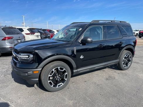 Used 2021 Ford Bronco Sport Outer Banks w/ Outer Banks Package (96D) image 6