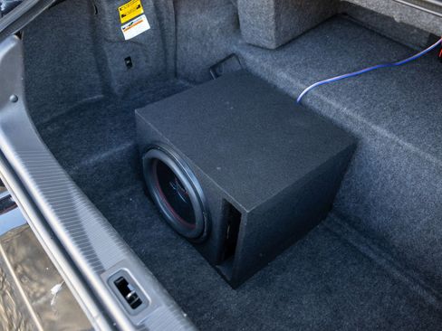 Used 2009 Lincoln Town Car Signature Limited image 22