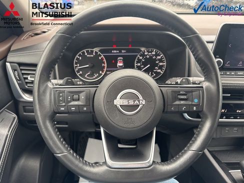 Used 2023 Nissan Rogue SV w/ SV Premium Package AWD/4WD image 25
