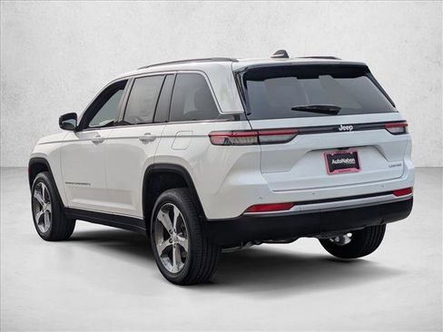 New 2026 Jeep Grand Cherokee Limited RWD image 9