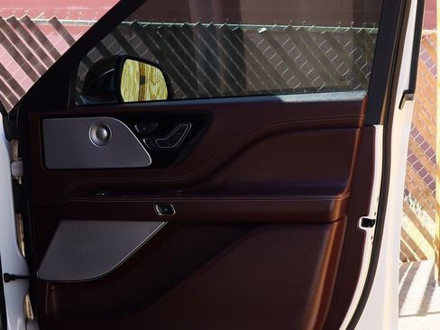 Used 2020 Lincoln Aviator Black Label w/ Dynamic Handling Package image 37