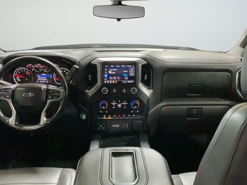 Used 2020 Chevrolet Silverado 1500 LT Trail Boss AWD/4WD image 12