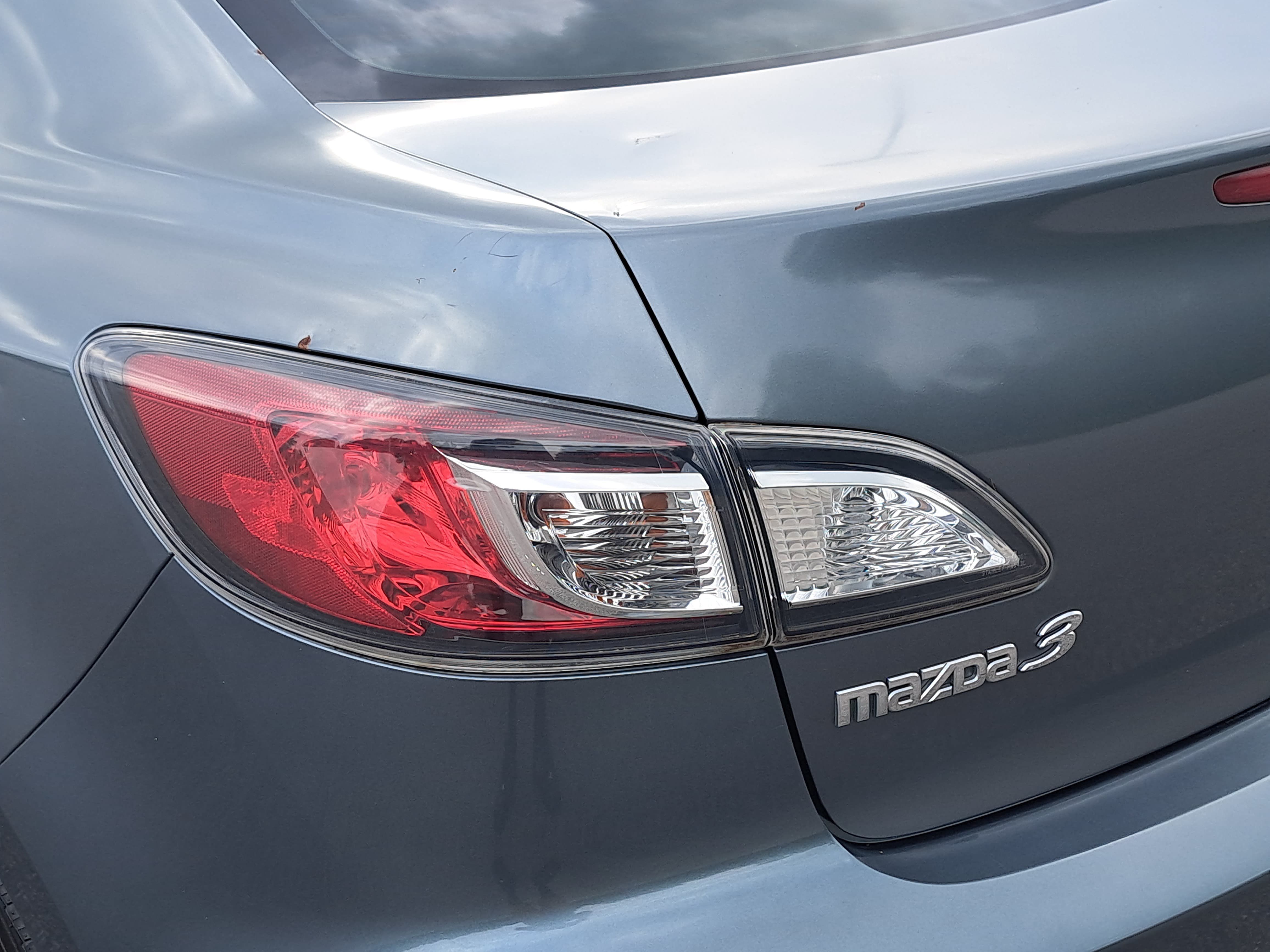 Used 2013 MAZDA MAZDA3 i Touring FWD image 32