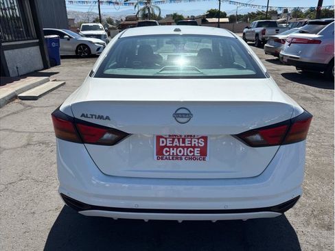 Used 2025 Nissan Altima 2.5 SV FWD image 7