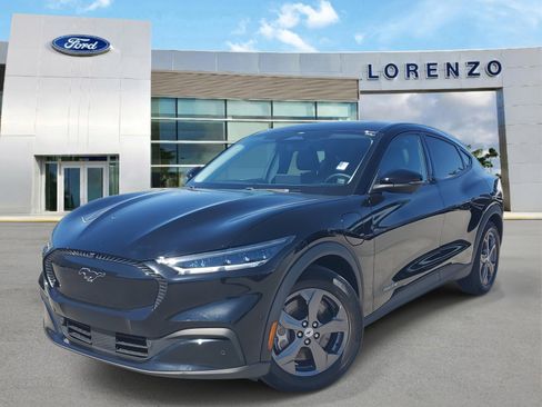 Used 2023 Ford Mustang Mach-E Select image 1