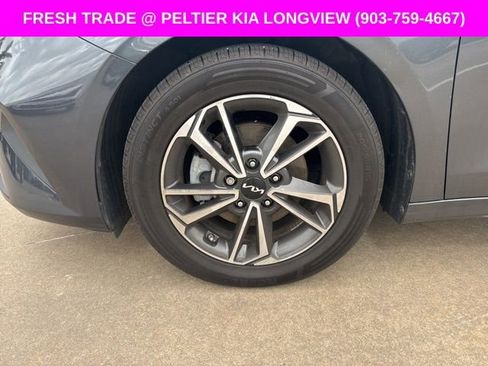 Used 2022 Kia Forte LXS FWD image 4
