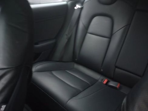 Used 2019 Tesla Model 3 Performance image 7