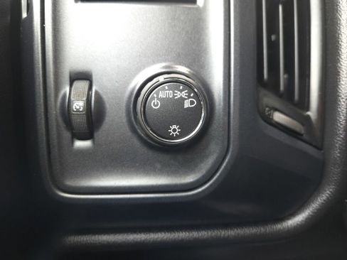 Used 2015 Chevrolet Silverado 2500 W/T image 26