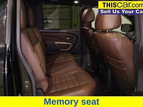Used 2020 Nissan Titan Platinum Reserve w/ Moonroof Package image 21
