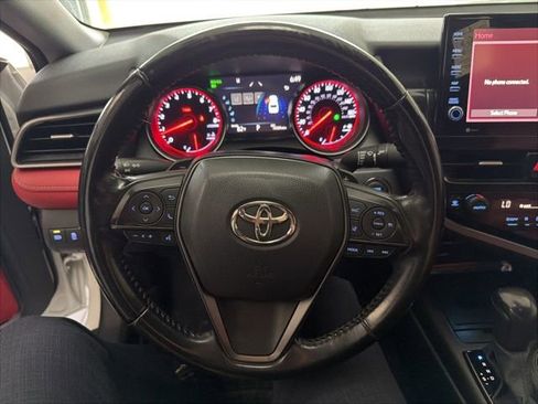 Used 2021 Toyota Camry XSE image 19