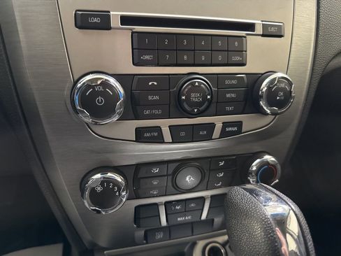 Used 2012 Ford Fusion SE image 24