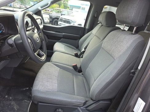 Used 2021 Ford F150 XLT image 25