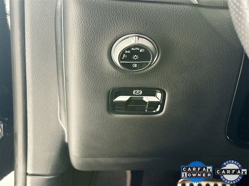 Used 2024 Mercedes-Benz GLC 43 AMG 4MATIC image 11