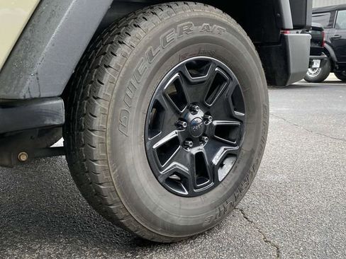 Used 2018 Jeep Wrangler Sport image 11