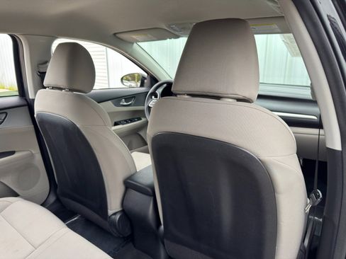 Used 2019 Kia Forte LXS image 28