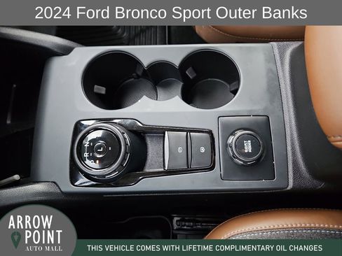 Used 2024 Ford Bronco Sport Outer Banks w/ Tech Package image 28