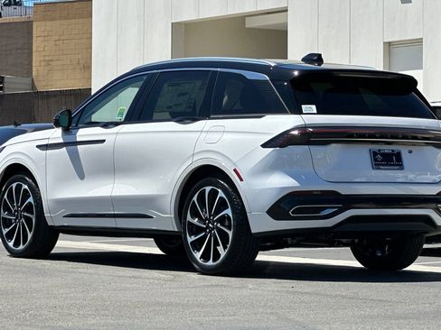 New 2026 Lincoln Nautilus Black Label AWD/4WD image 5