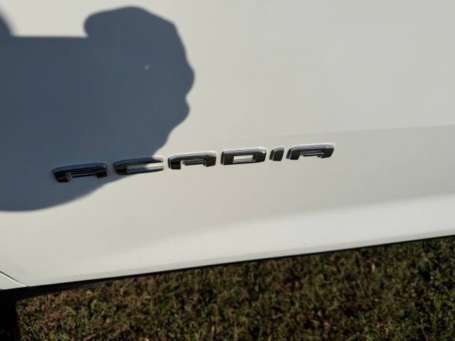 Certified 2026 GMC Acadia Elevation w/ Elevation Premium Package FWD image 9