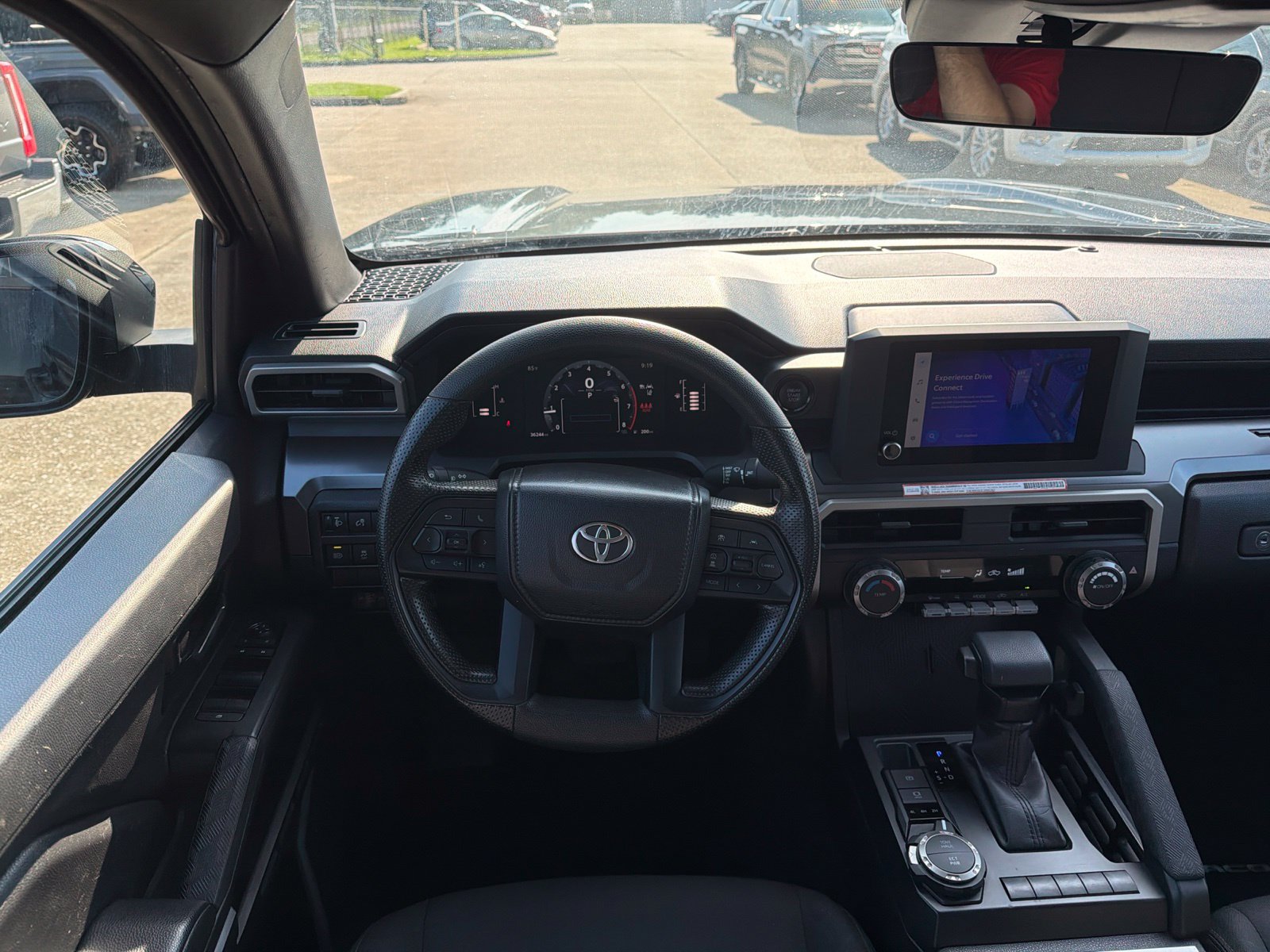 Used 2025 Toyota Tacoma SR5 AWD/4WD image 11