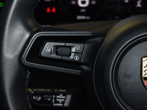 Used 2023 Porsche Taycan image 11