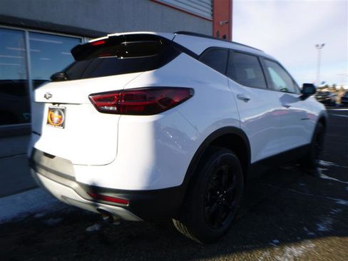 Used 2023 Chevrolet Blazer LT w/ Convenience Package image 3