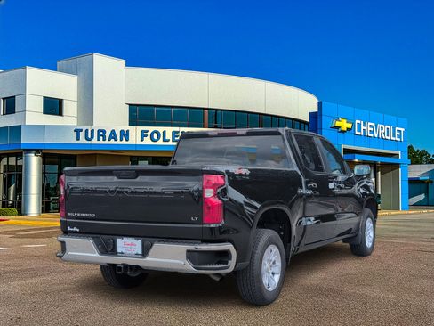 Used 2026 Chevrolet Silverado 1500 LT AWD/4WD image 7