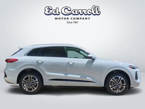 Used 2025 Audi Q5 Premium w/ Convenience Package AWD/4WD image 4
