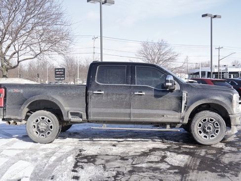 Used 2024 Ford F350 Platinum image 7