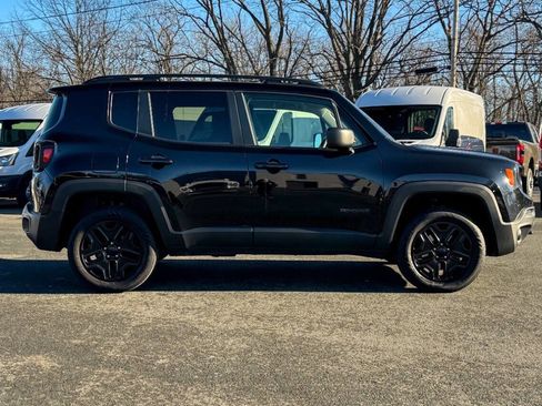 Used 2018 Jeep Renegade Sport w/ Power & Air Group image 2