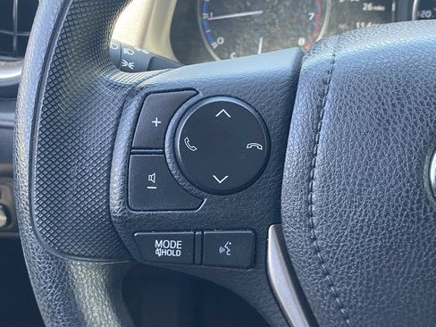 Used 2017 Toyota RAV4 LE w/ Carpet Mat Package AWD/4WD image 22