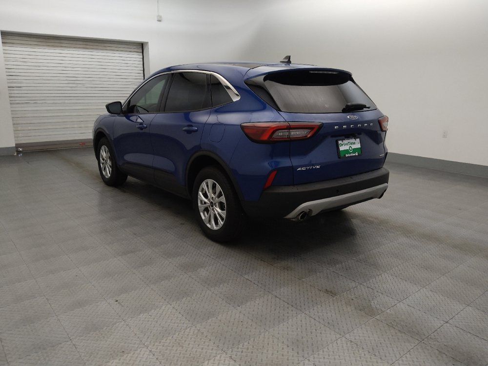 Used 2023 Ford Escape Active AWD/4WD image 5