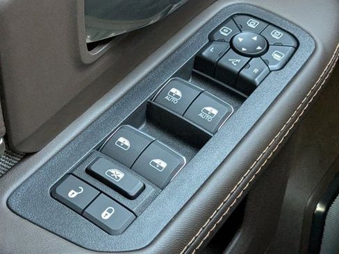 New 2026 RAM 2500 Limited image 24