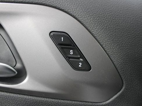 New 2026 Chrysler Pacifica Select image 15