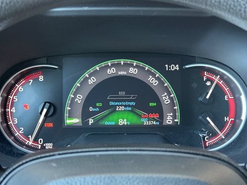 Used 2025 Toyota RAV4 XLE FWD image 24