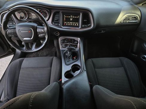 Used 2018 Dodge Challenger R/T image 12