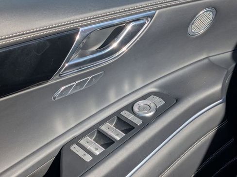 Used 2025 Genesis GV80 2.5T Standard image 14