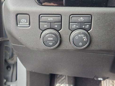 Certified 2024 Chevrolet Silverado 1500 LT image 23